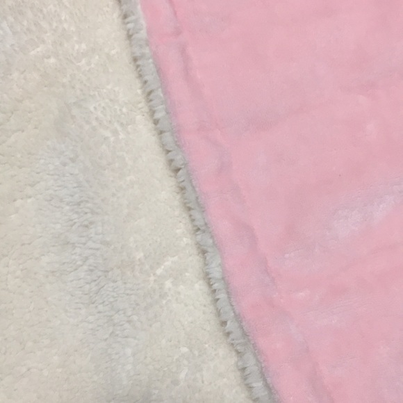 Blanket - Picture 3 of 3